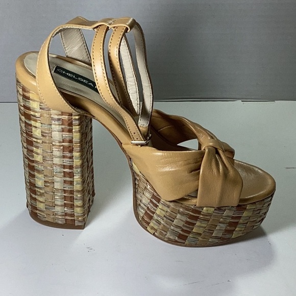 Chelsea Paris
Zasa Raffia Leather Ankle-Strap Platform Sandals - Picture 3 of 9
